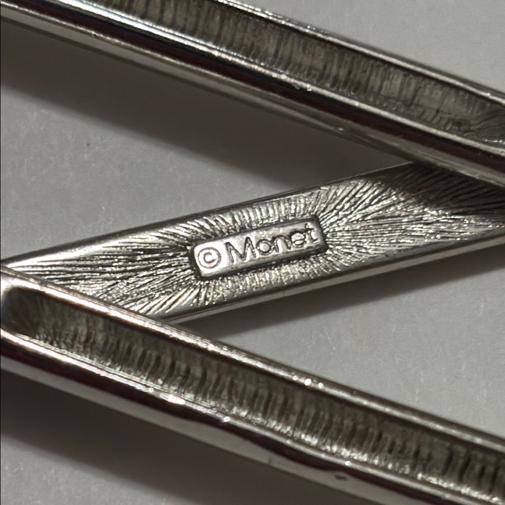 Monet Silver Rectangular Brooch Pin - Picture 5 of 6